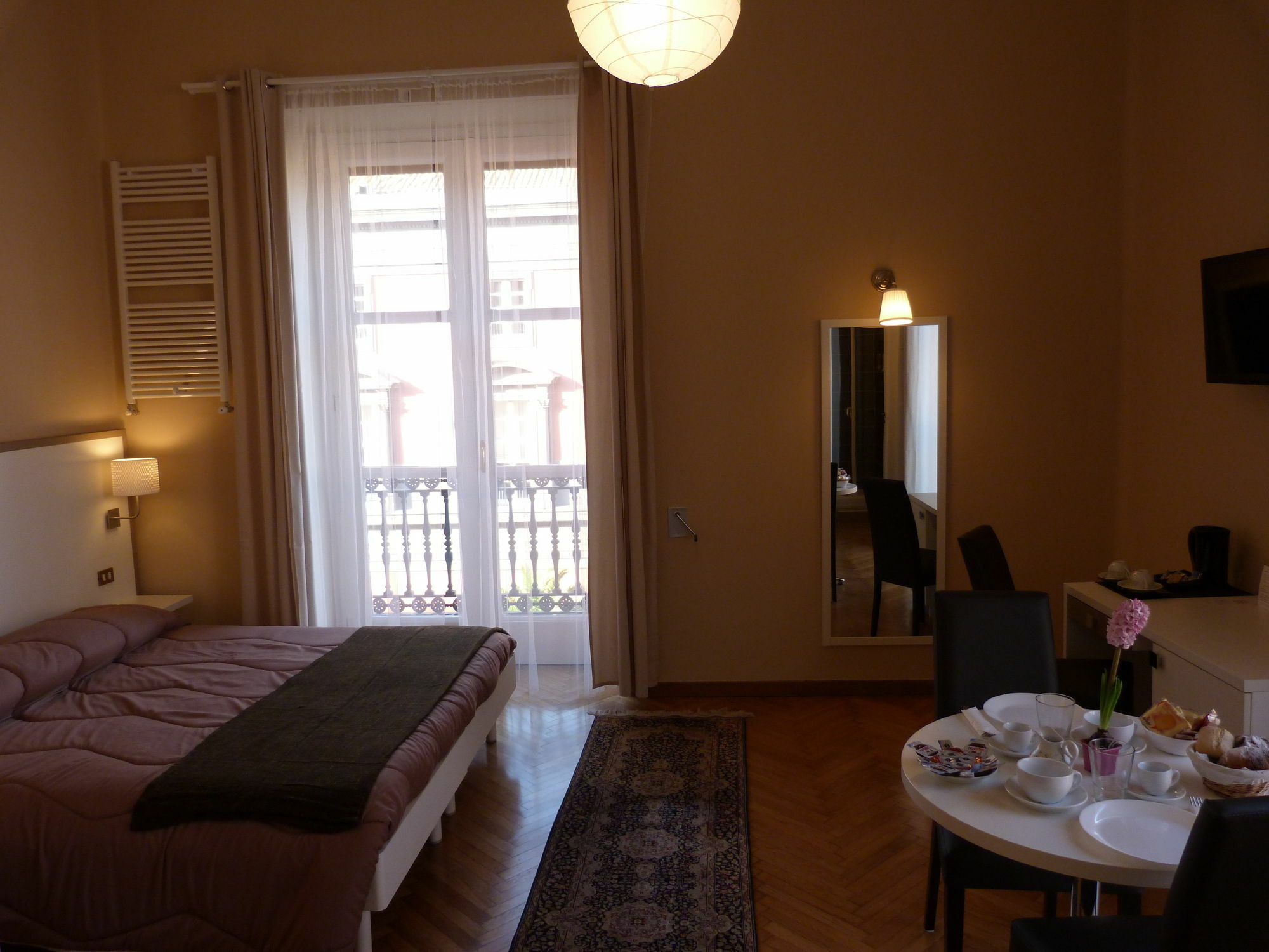 Hotel Il Ventre Di Napoli Esterno foto