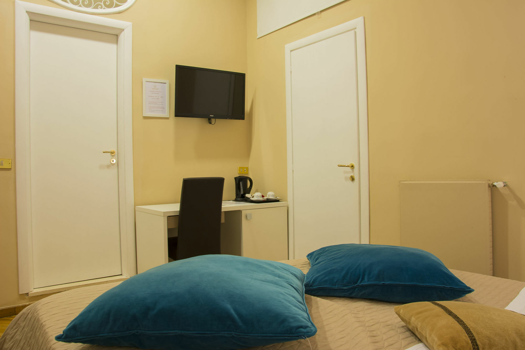 Hotel Il Ventre Di Napoli Esterno foto