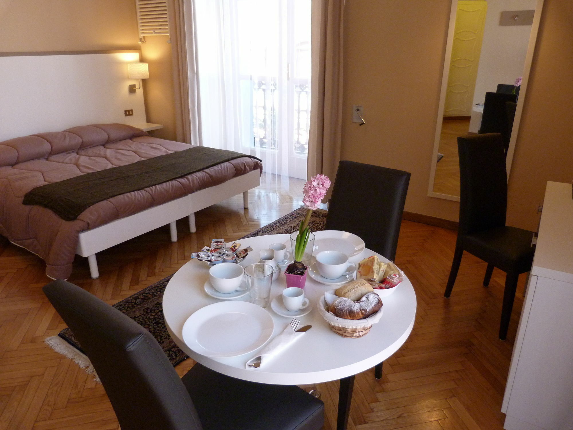 Hotel Il Ventre Di Napoli Esterno foto